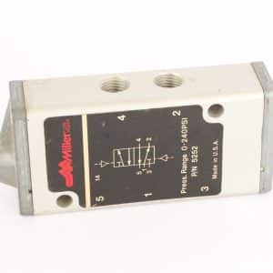Miller Fluid Power 5252 Pneumatic 5/2 Way Directional Control Valve, 0-240 PSI