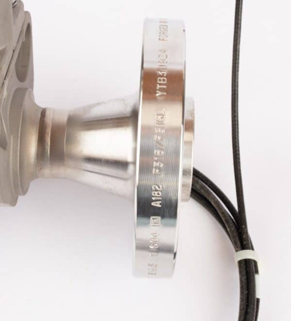 Rosemount 8800D Dual Sensor Vortex Flow Meter, Flanged, 1 Inch, Class 600