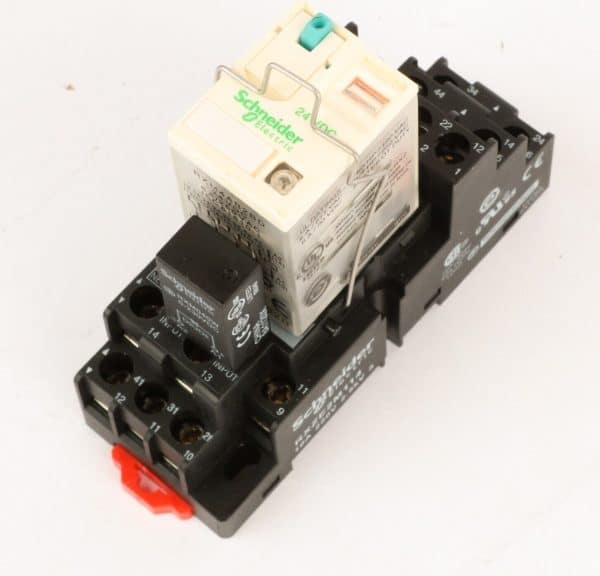 Schneider Electric RXM4AB2BD Miniature Relay & Socket, 6Amp, 4CO, 24VDC Coil