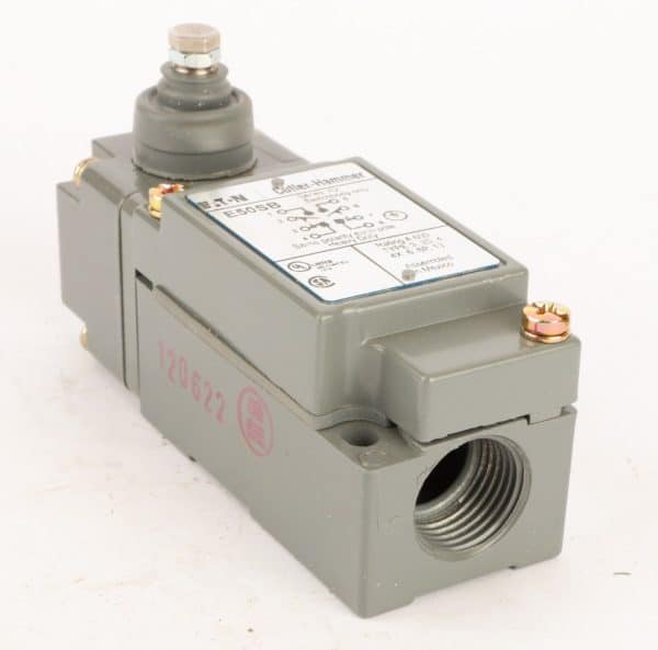 Eaton Cutler Hammer E50BS2 Plunger Type Heavy Duty Limit Switch, 4-Pole, 2NO/NC